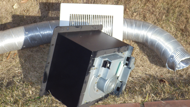 古い天井埋込型換気扇「Panasonic FY24−S6」の交換作業について 